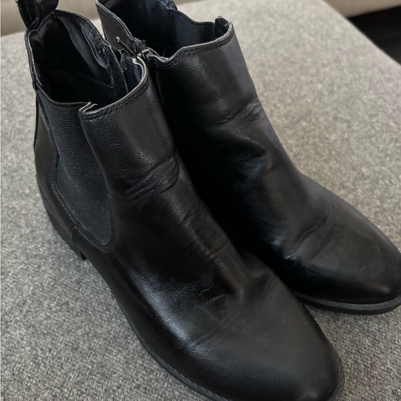 Black Ankle Boots - Picture 4 of 6